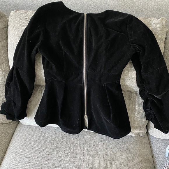 Top - Picture 2 of 4